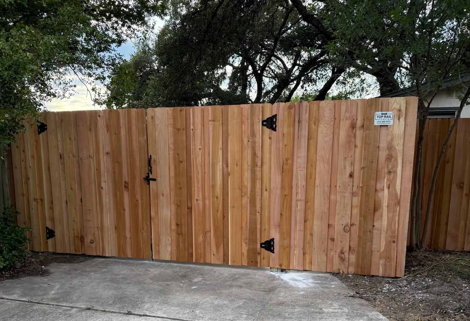 Top Rail Fence San Antonio Image