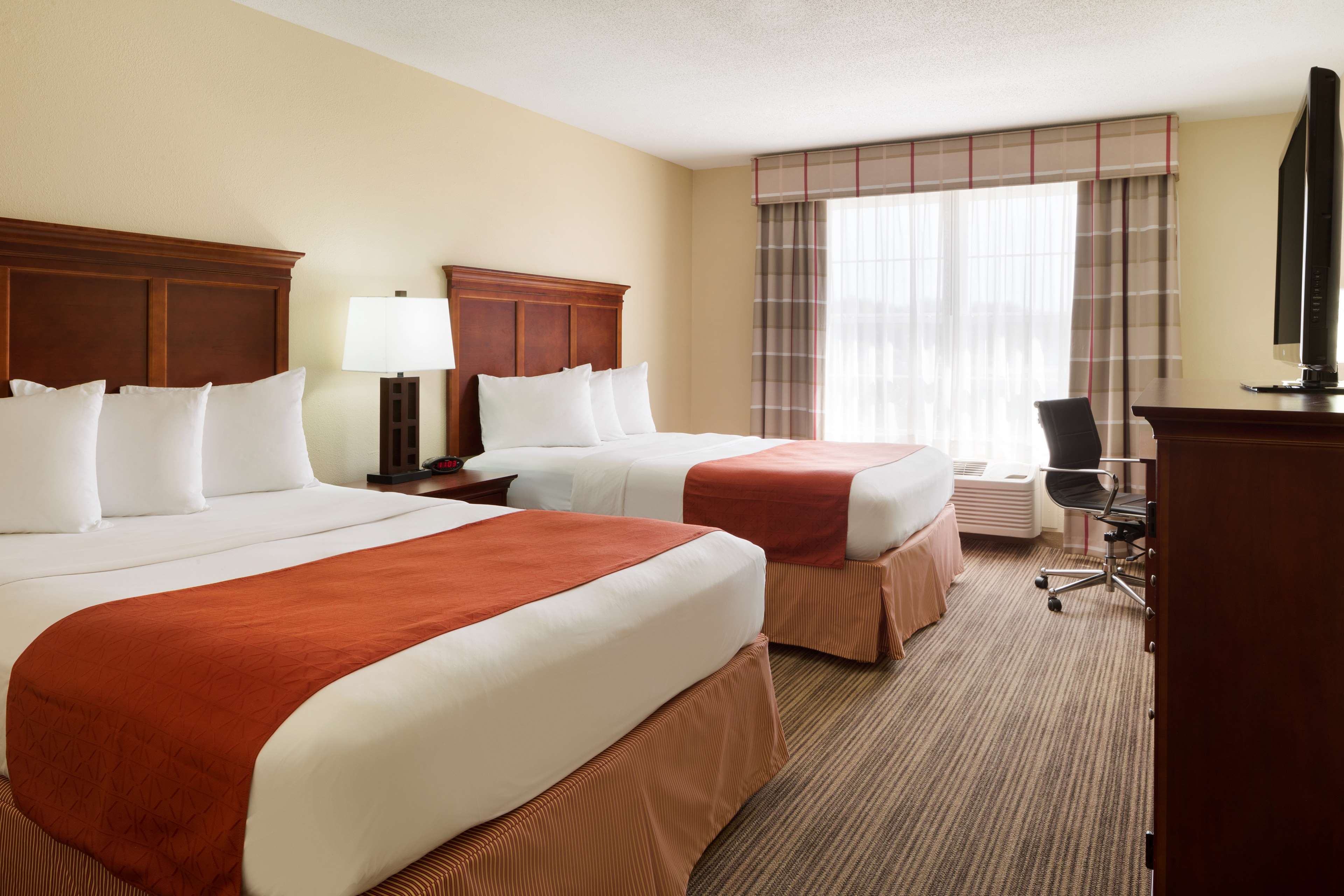 Country Inn & Suites by Radisson, Macedonia, OH Photo