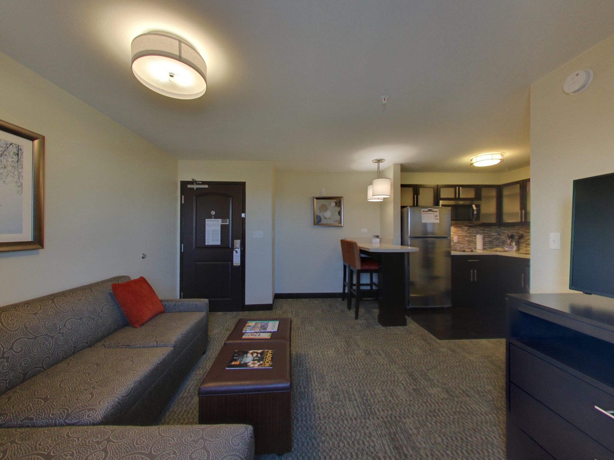 Staybridge Suites Madison - Fitchburg Photo