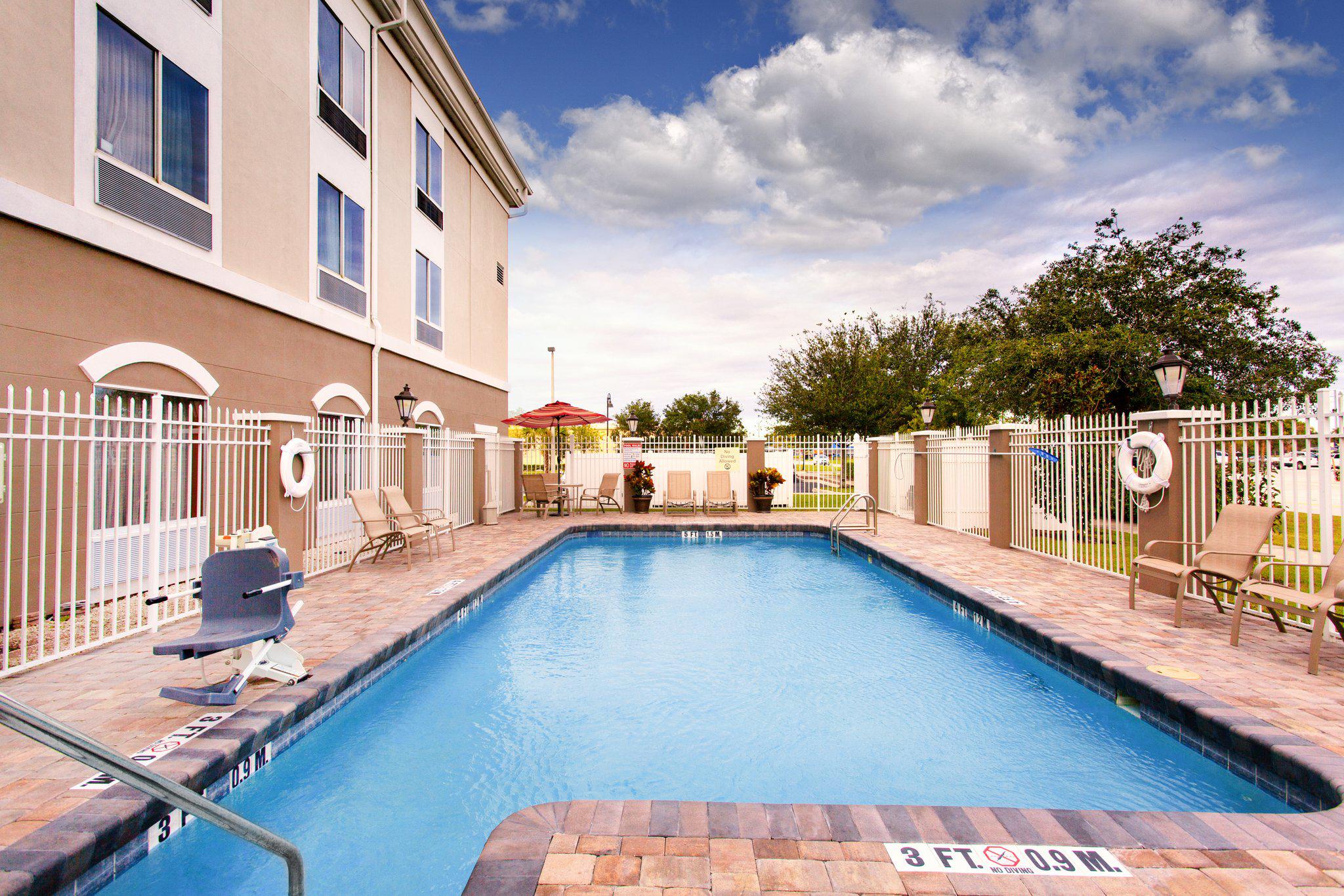 Holiday Inn Express Lake Wales N-Winter Haven Photo