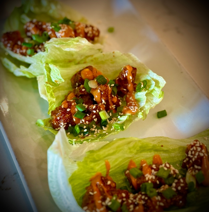 Szechuan Chicken Lettuce Wraps