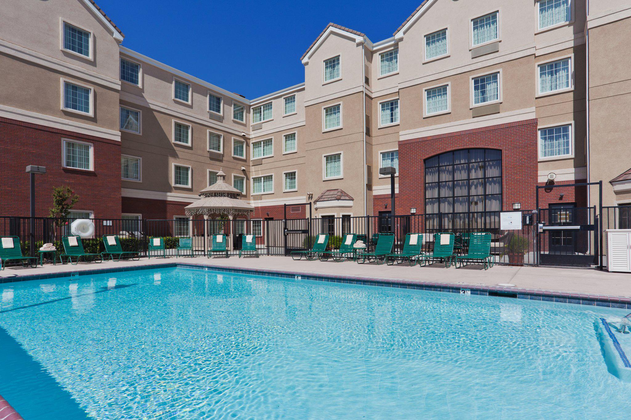 Staybridge Suites Sacramento Airport Natomas Photo