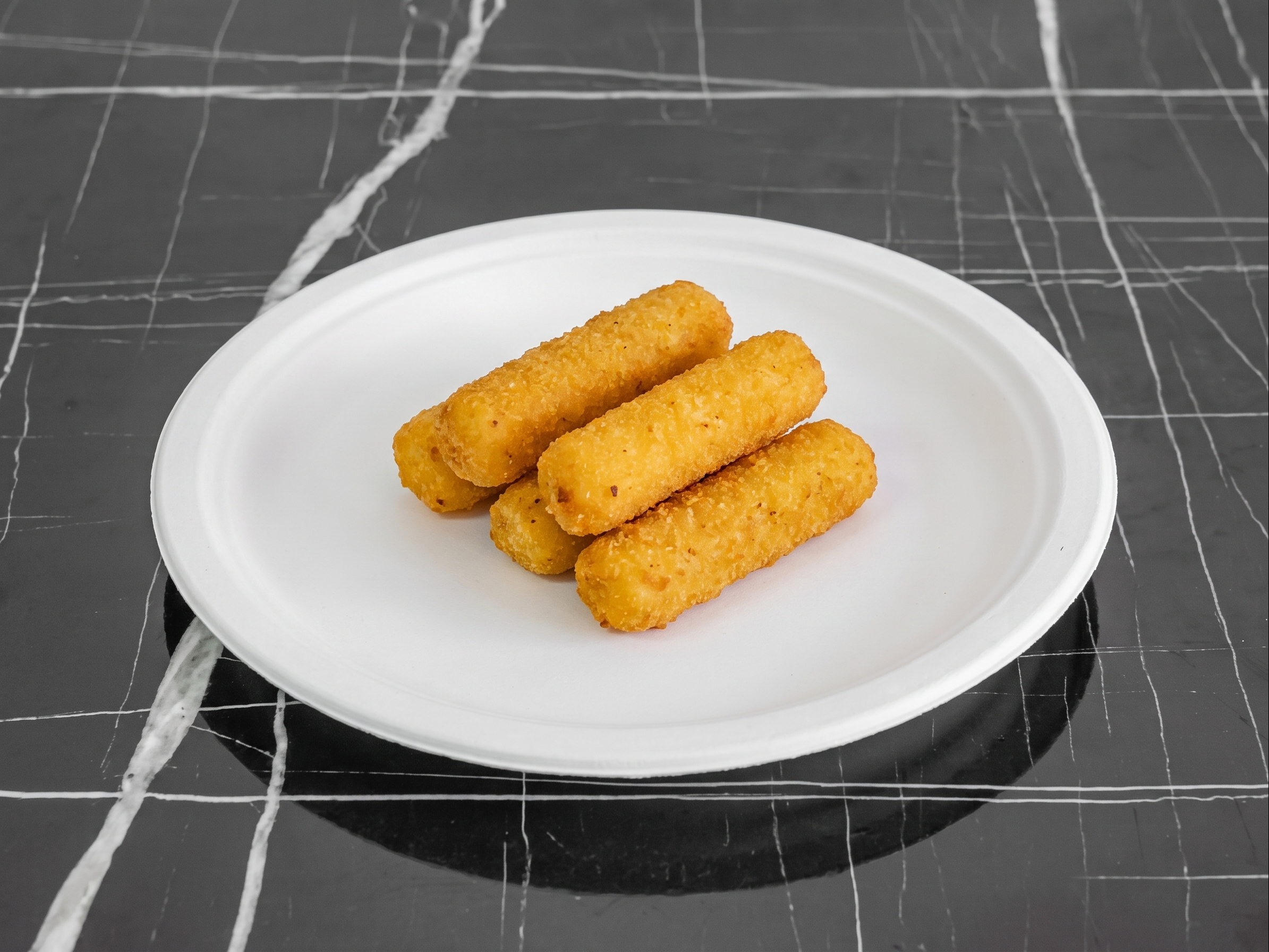 4 Pieces Mozzarella Sticks