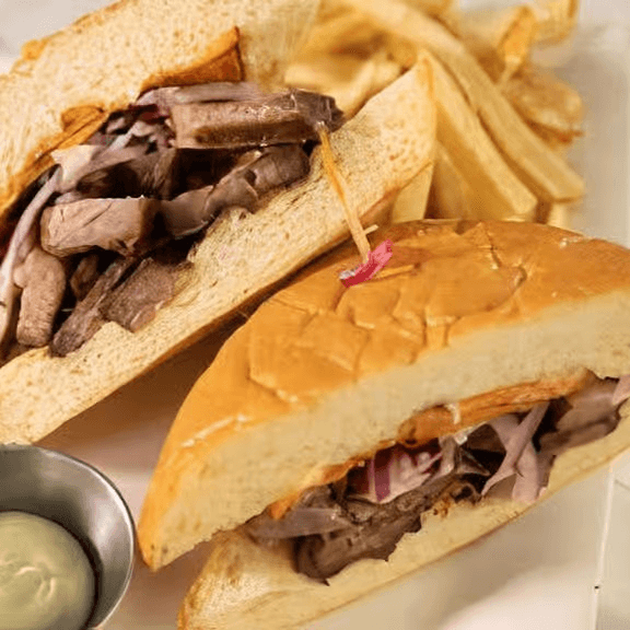 Pan Con Chicharrón