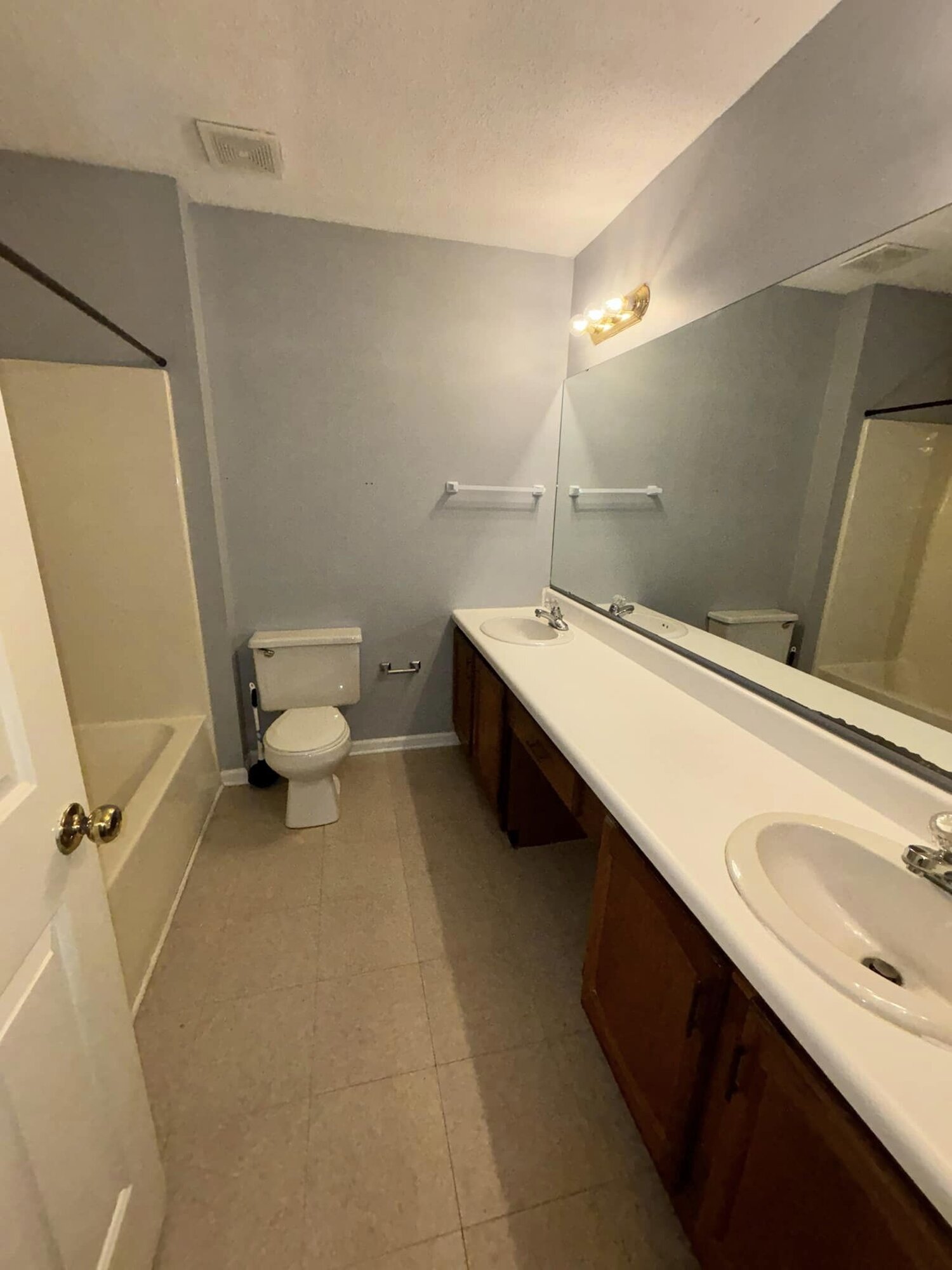 RazorEdge Cleaning Services Image