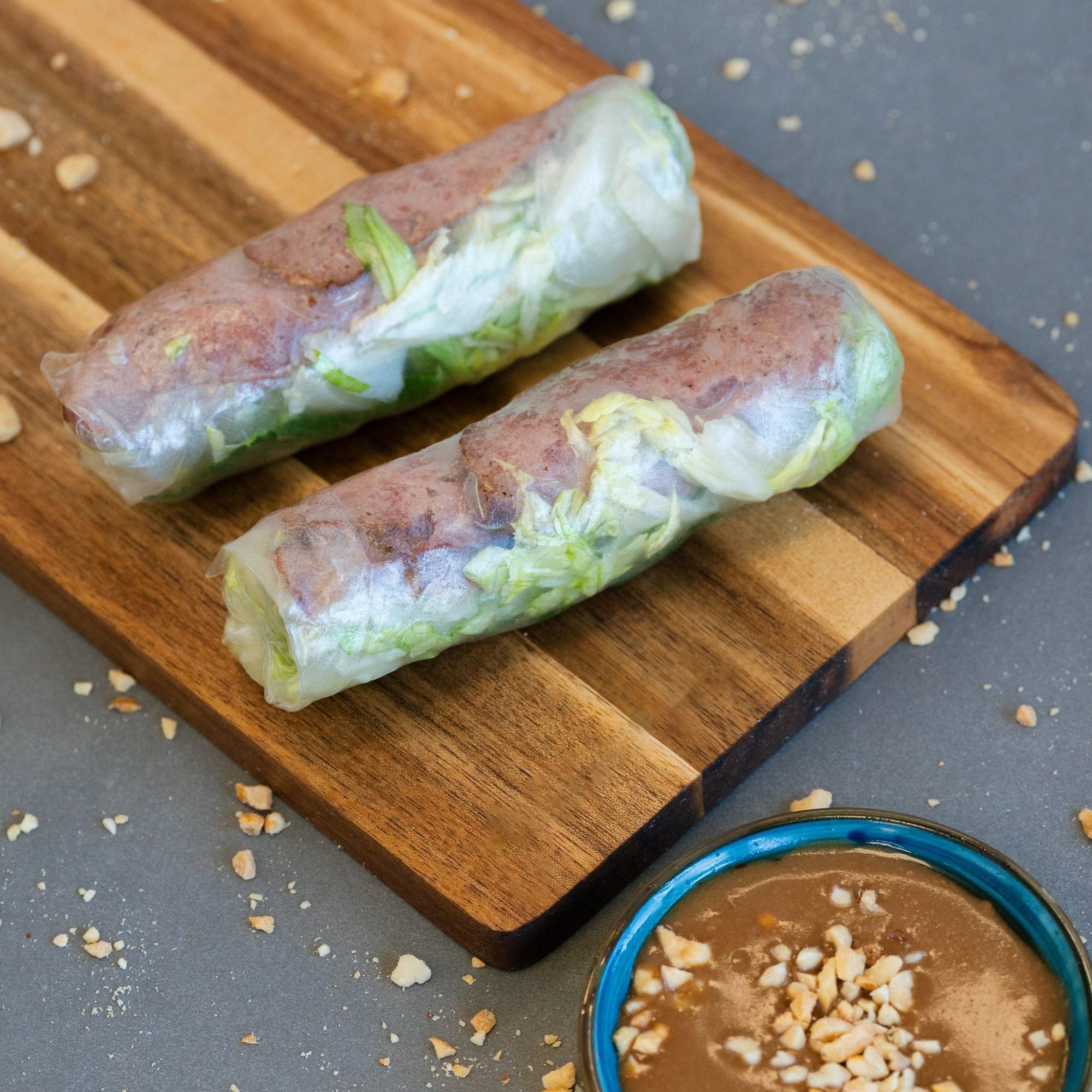 Grilled Pork Summer Roll (Thit Heo Cuốn)