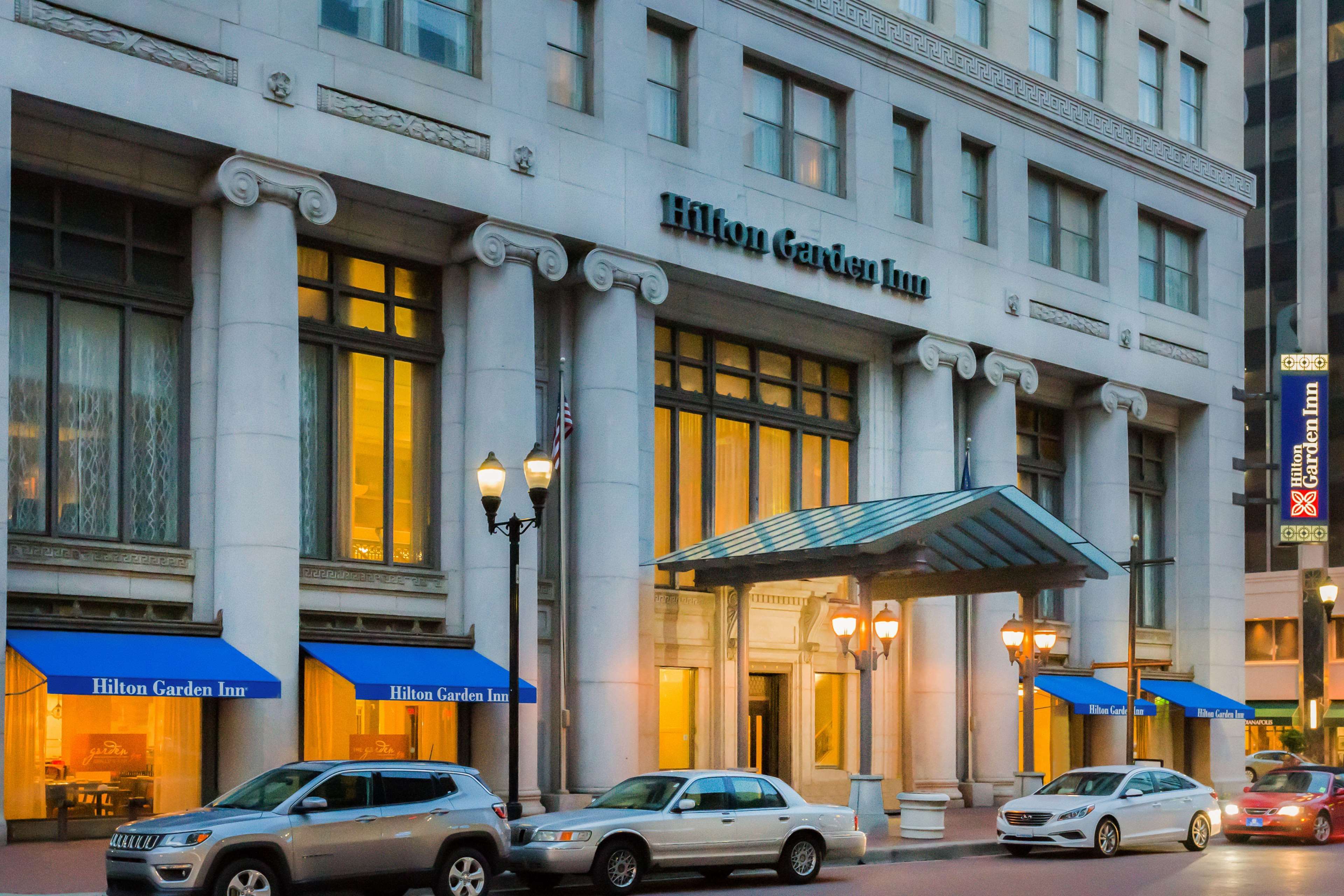 Hotels Business In Indianapolis In United States
