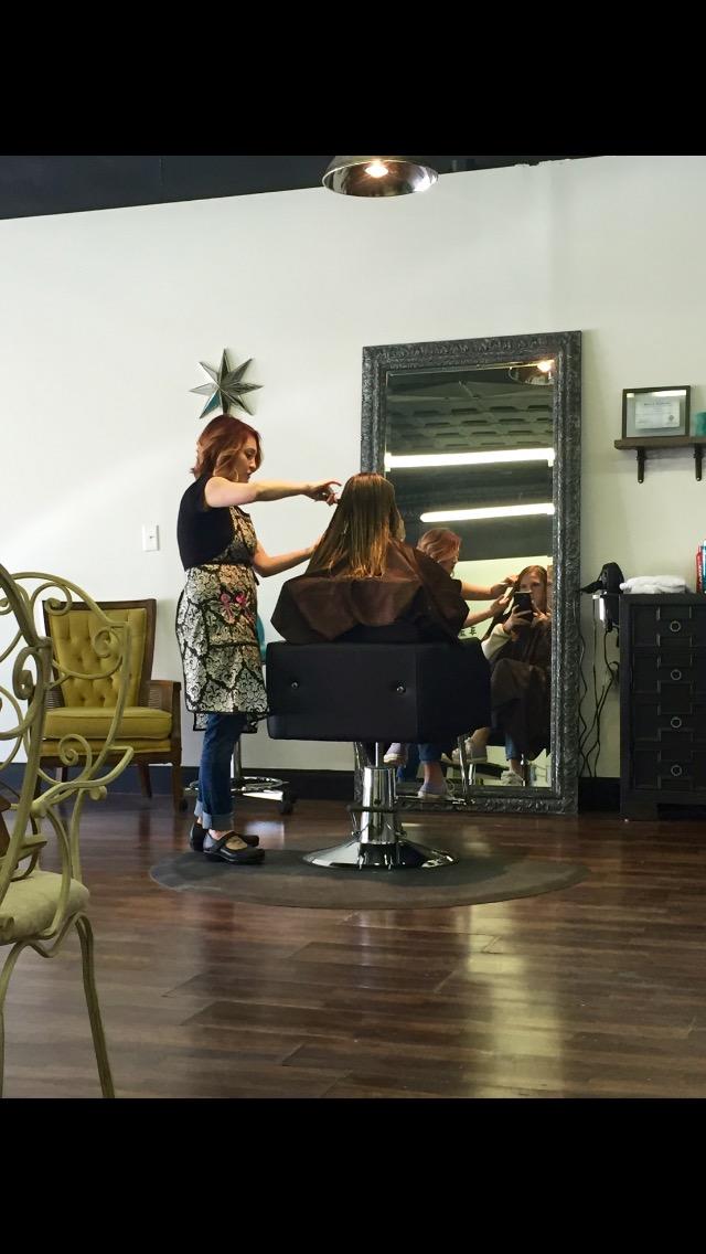 Roots Salon Photo