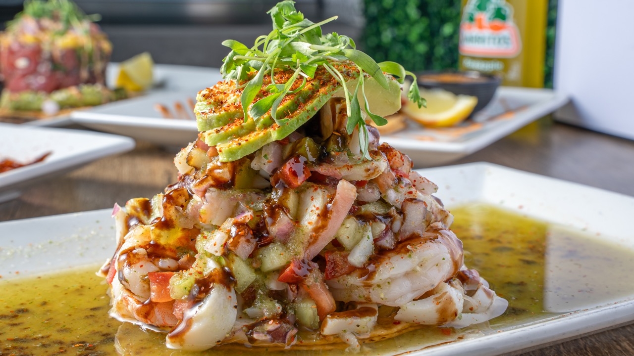 Tostada Campechana