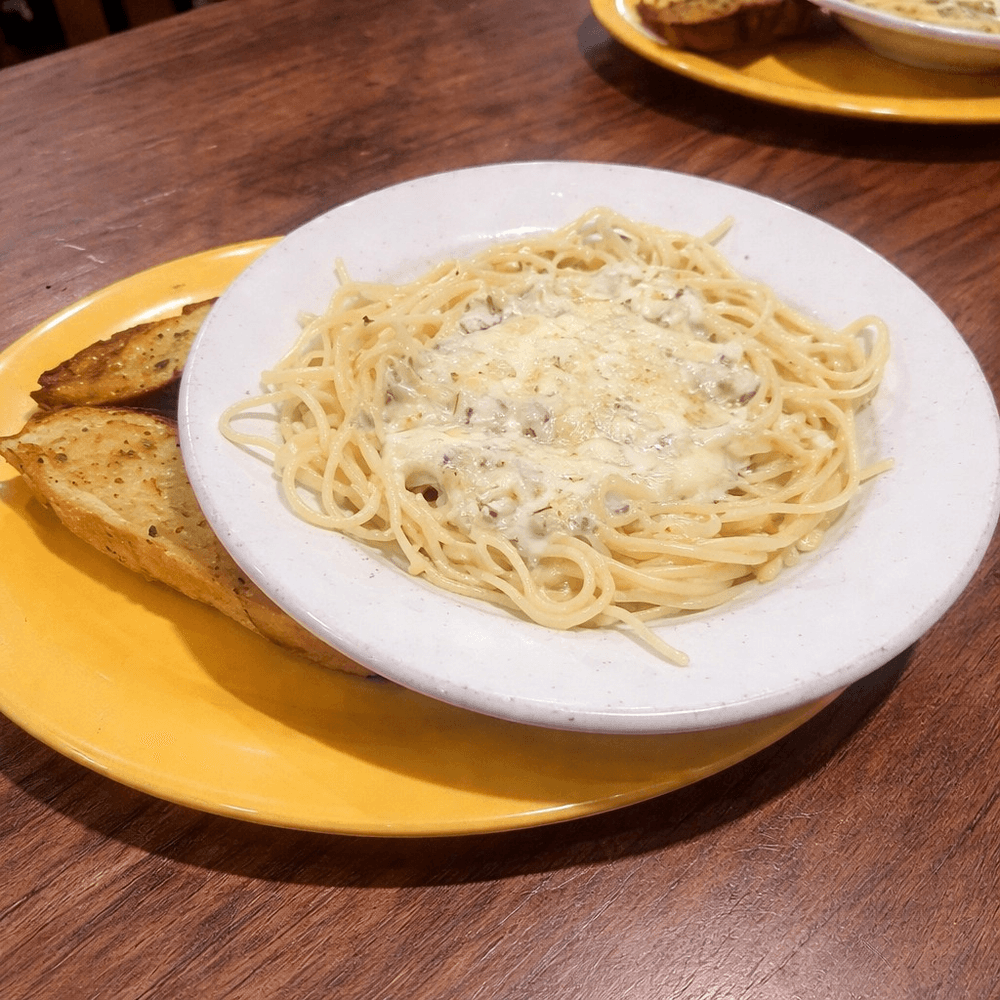 Fettuccine Alfredo
