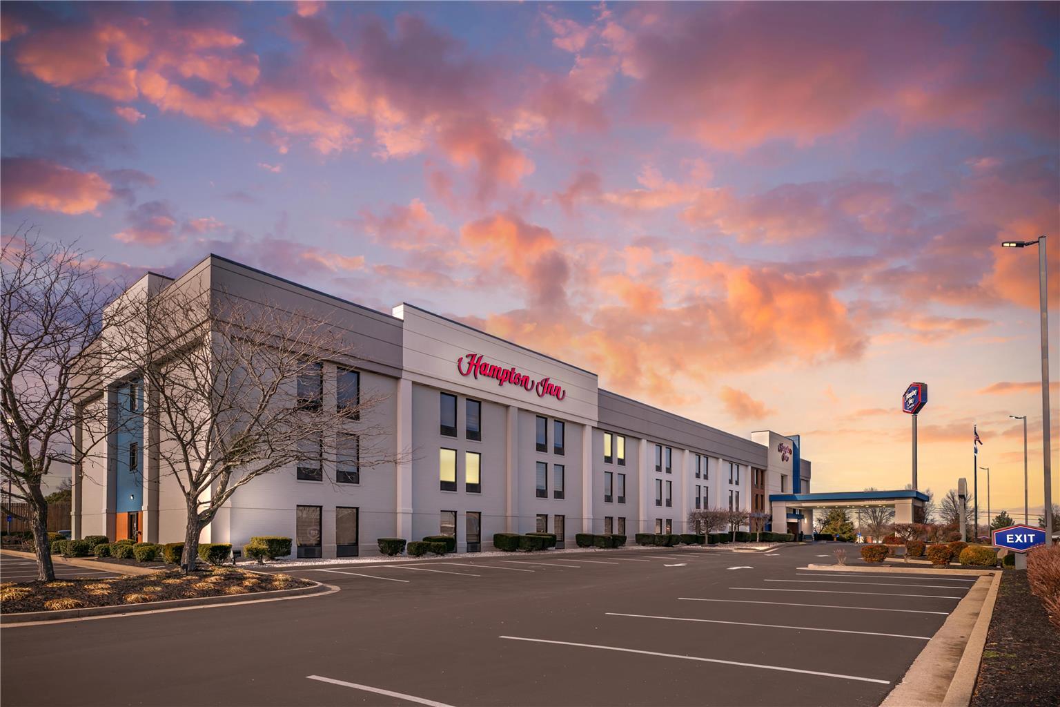 Hampton Inn Richmond Image