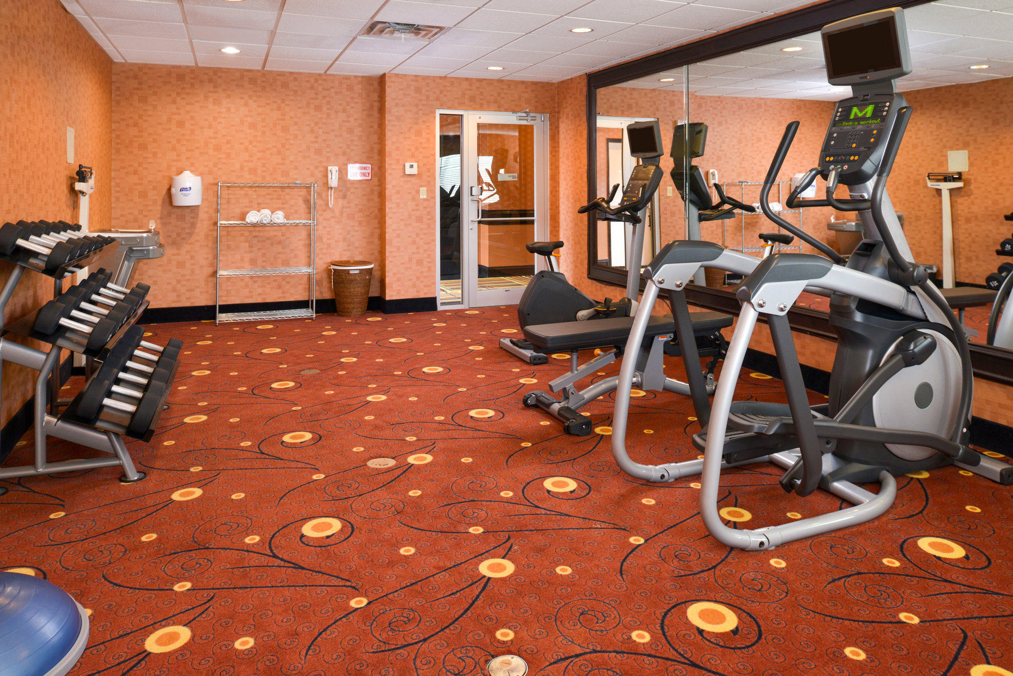 Holiday Inn Express & Suites Royse City - Rockwall Photo