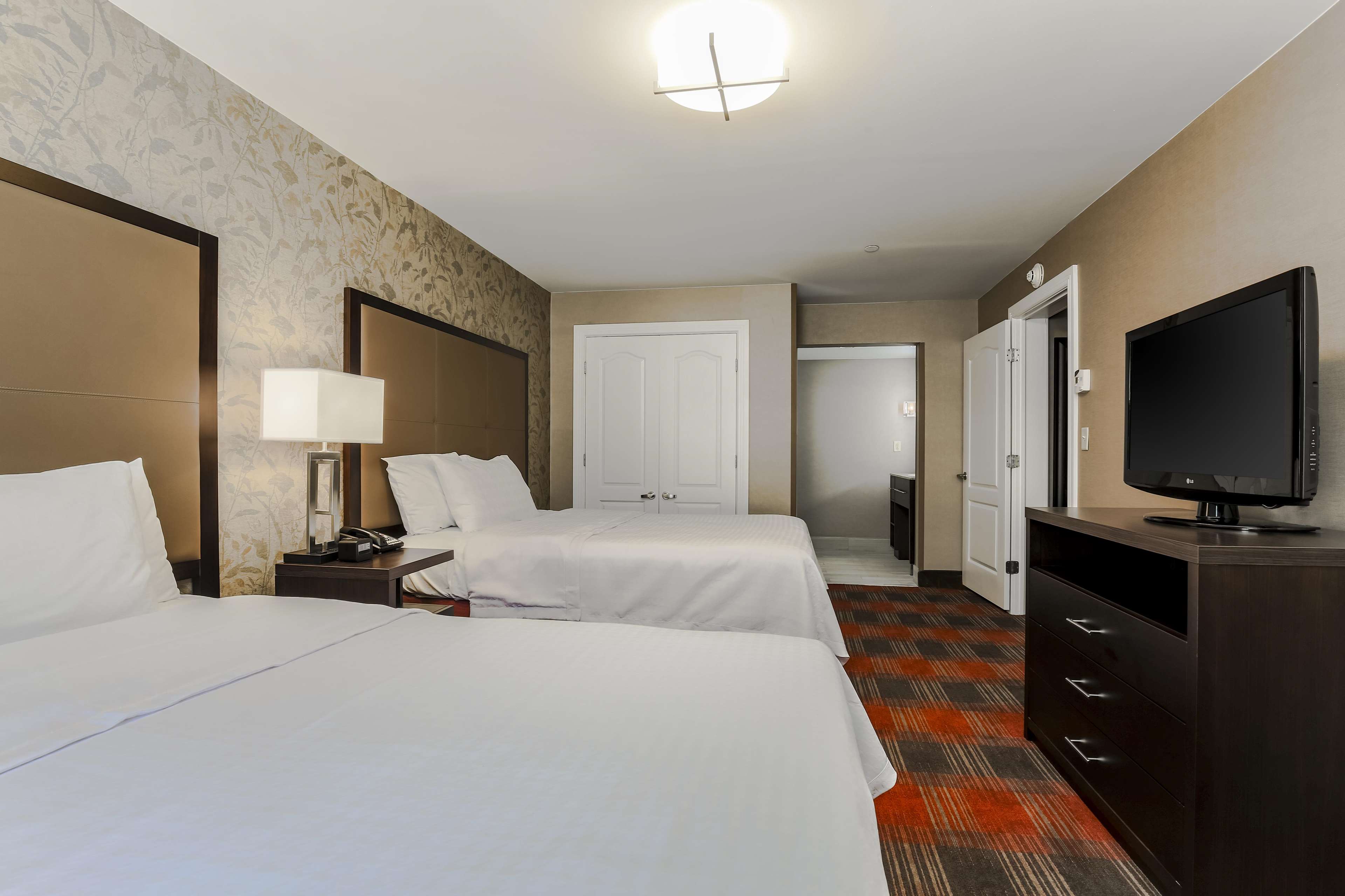 Homewood Suites by Hilton Long Island-Melville Photo