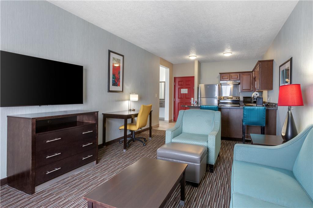 Best Western Plus Gallup Inn & Suites Image