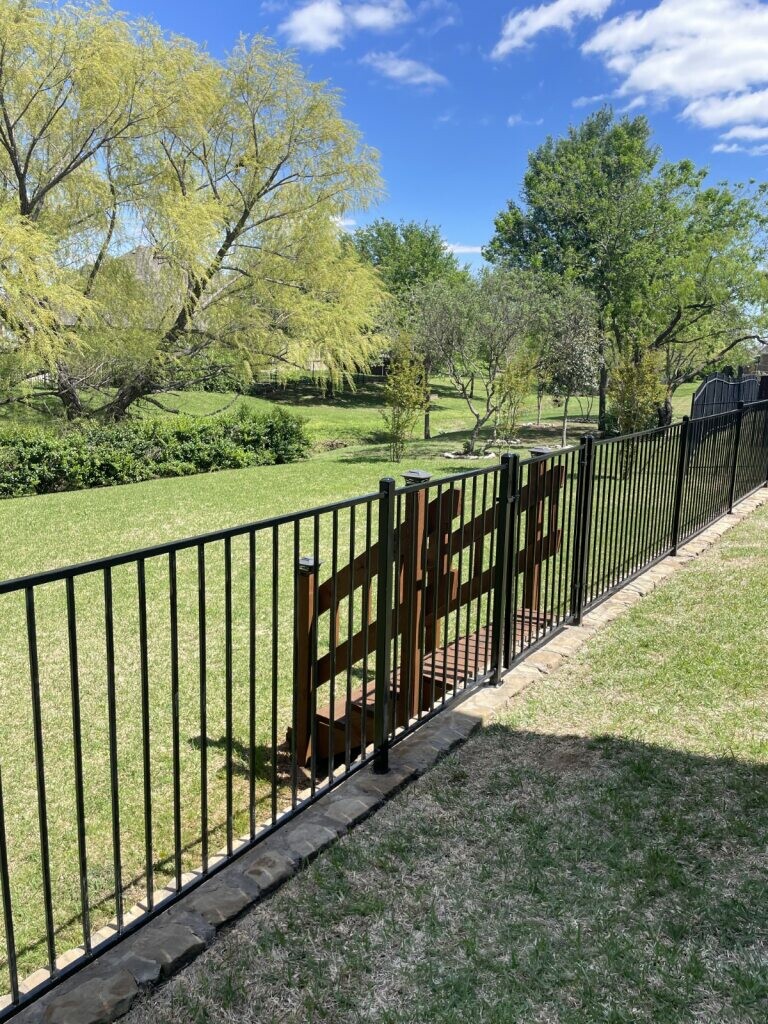 Top Rail Fence Fort Worth Image
