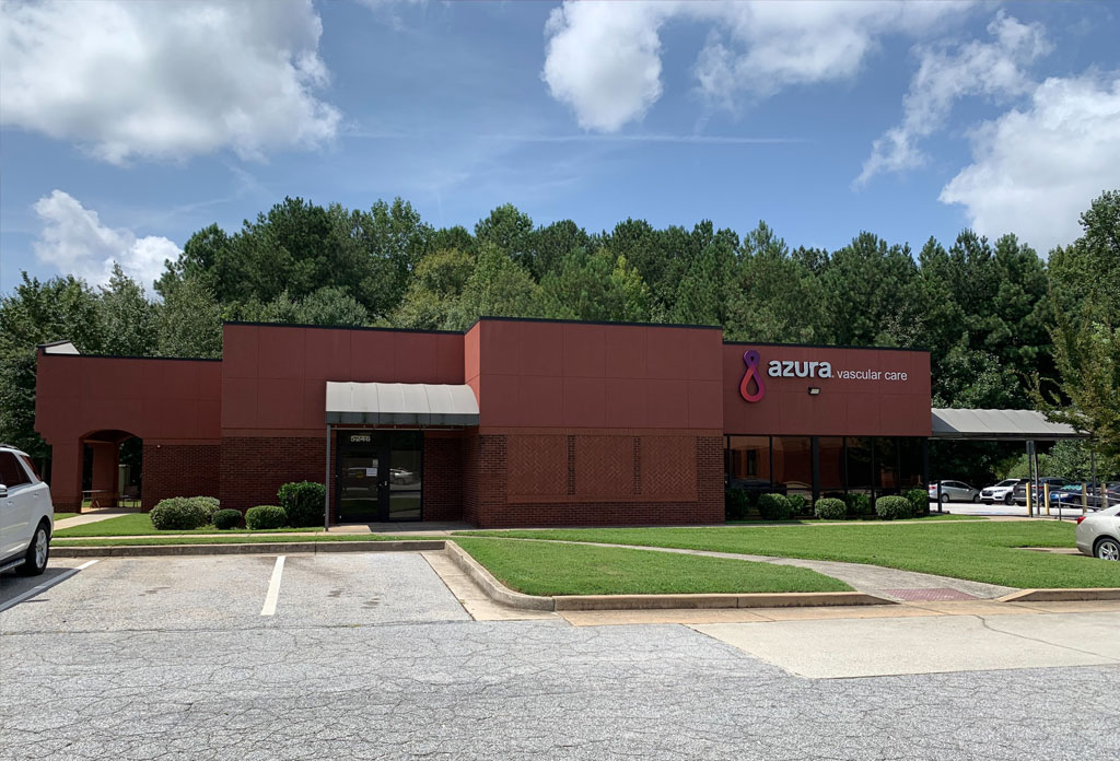 An exterior view of Azura Vascular Care Snapfinger