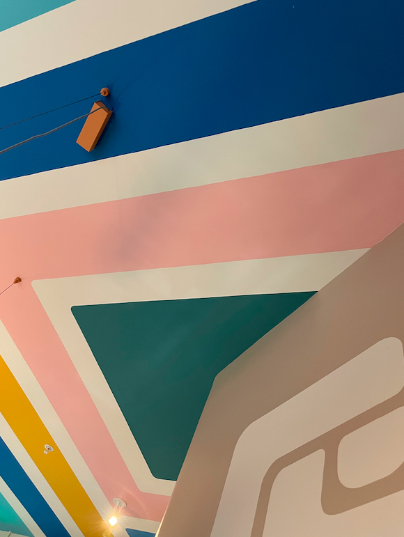 Con Leche Coffee Logo