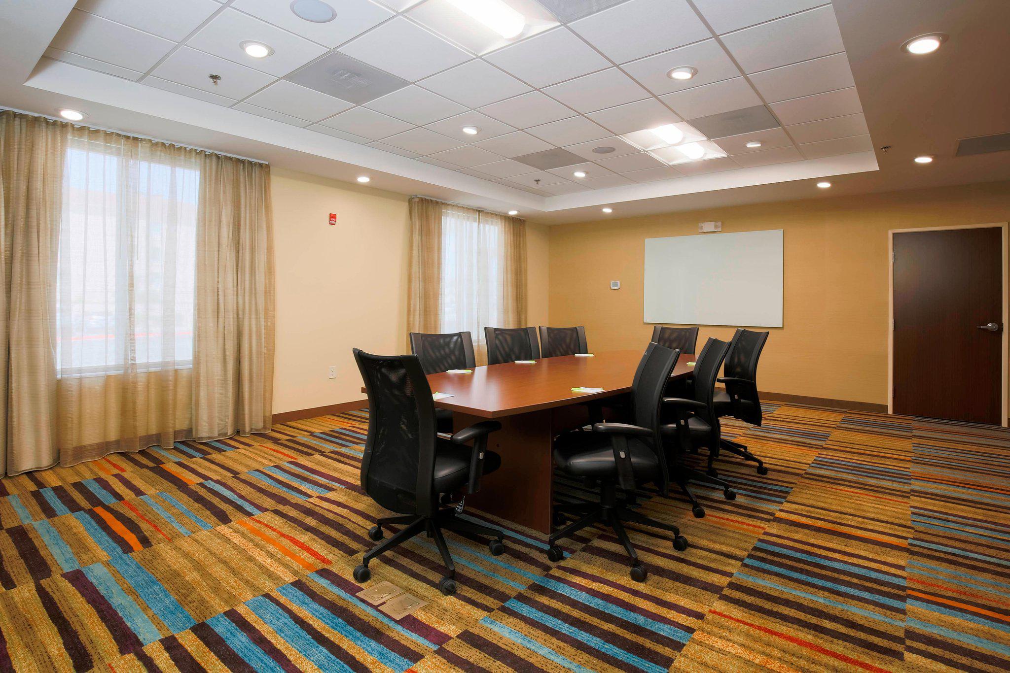 Fairfield Inn & Suites by Marriott El Paso Airport Photo