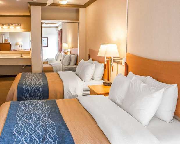 Images Comfort Inn & Suites