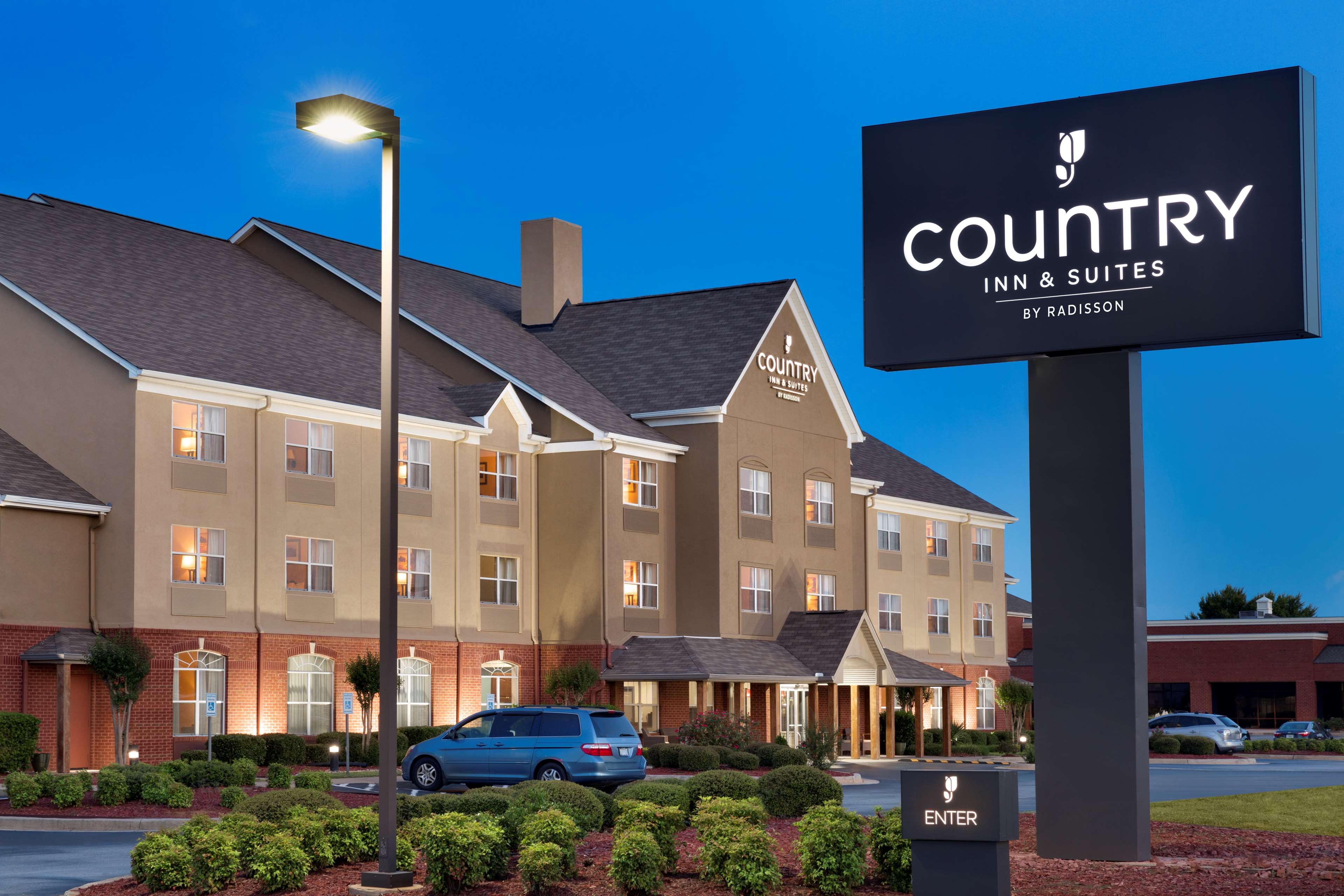 Country Inn & Suites by Radisson, Warner Robins, GA Photo