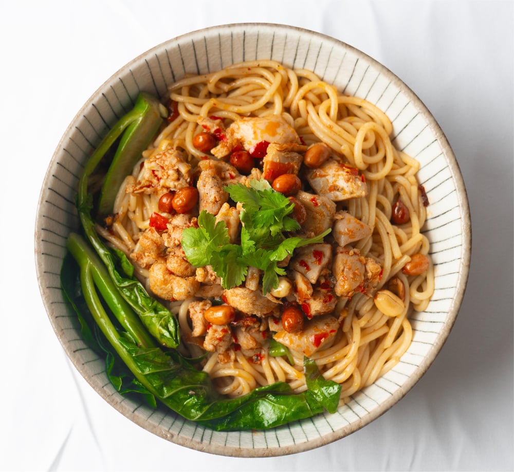 Dry Mixed Chicken Noodle / 干拌辣鸡粉/面