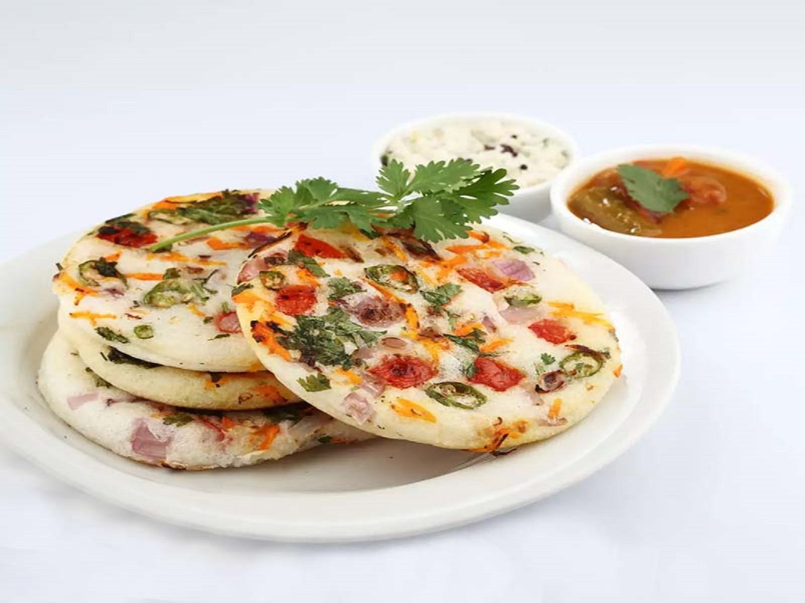 Onion & Chilli Uthappam