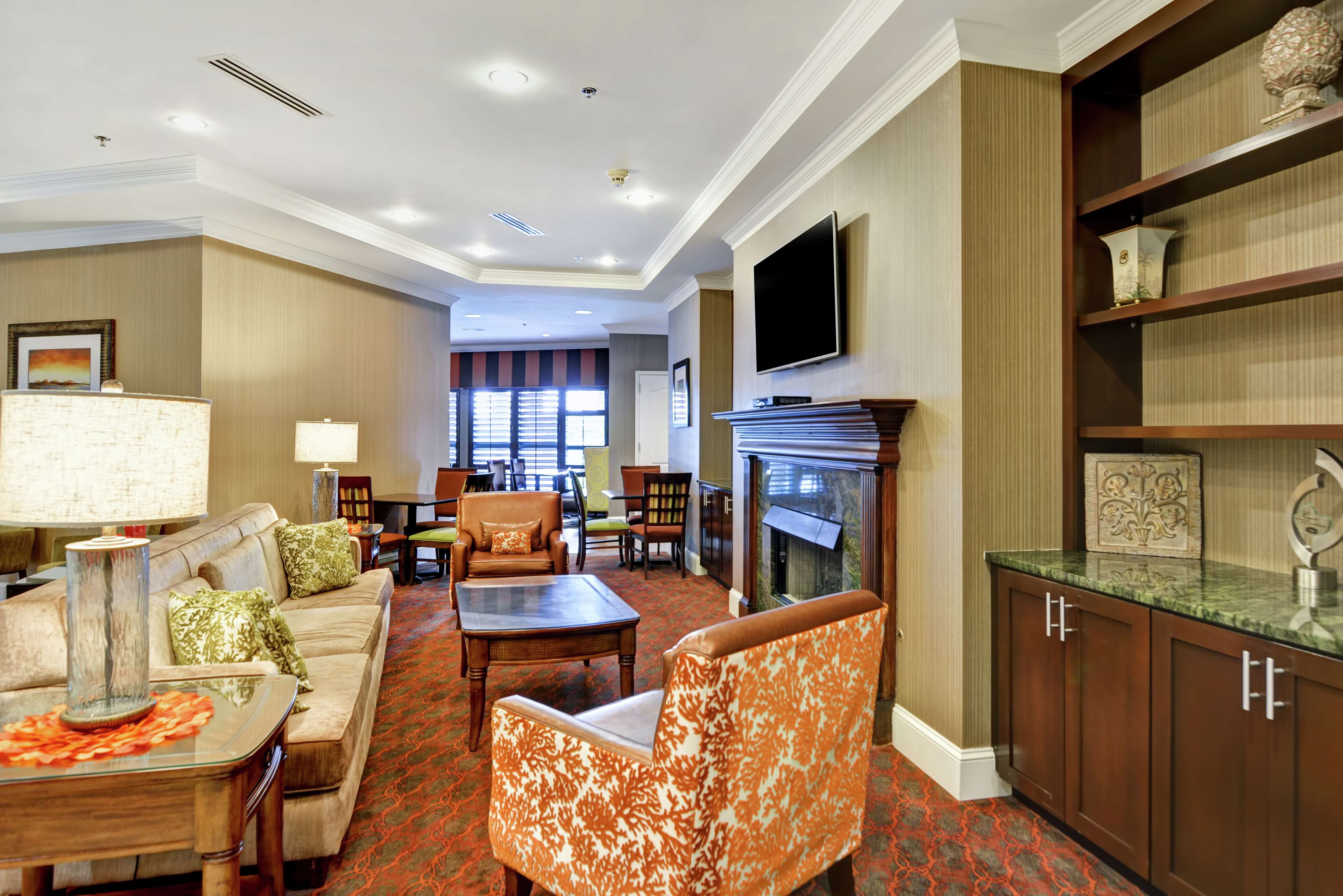 Hampton Inn Charleston-North Photo