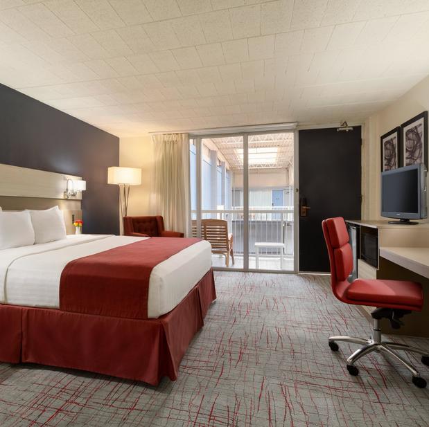 Images Park Inn by Radisson Clarion, PA - Closed