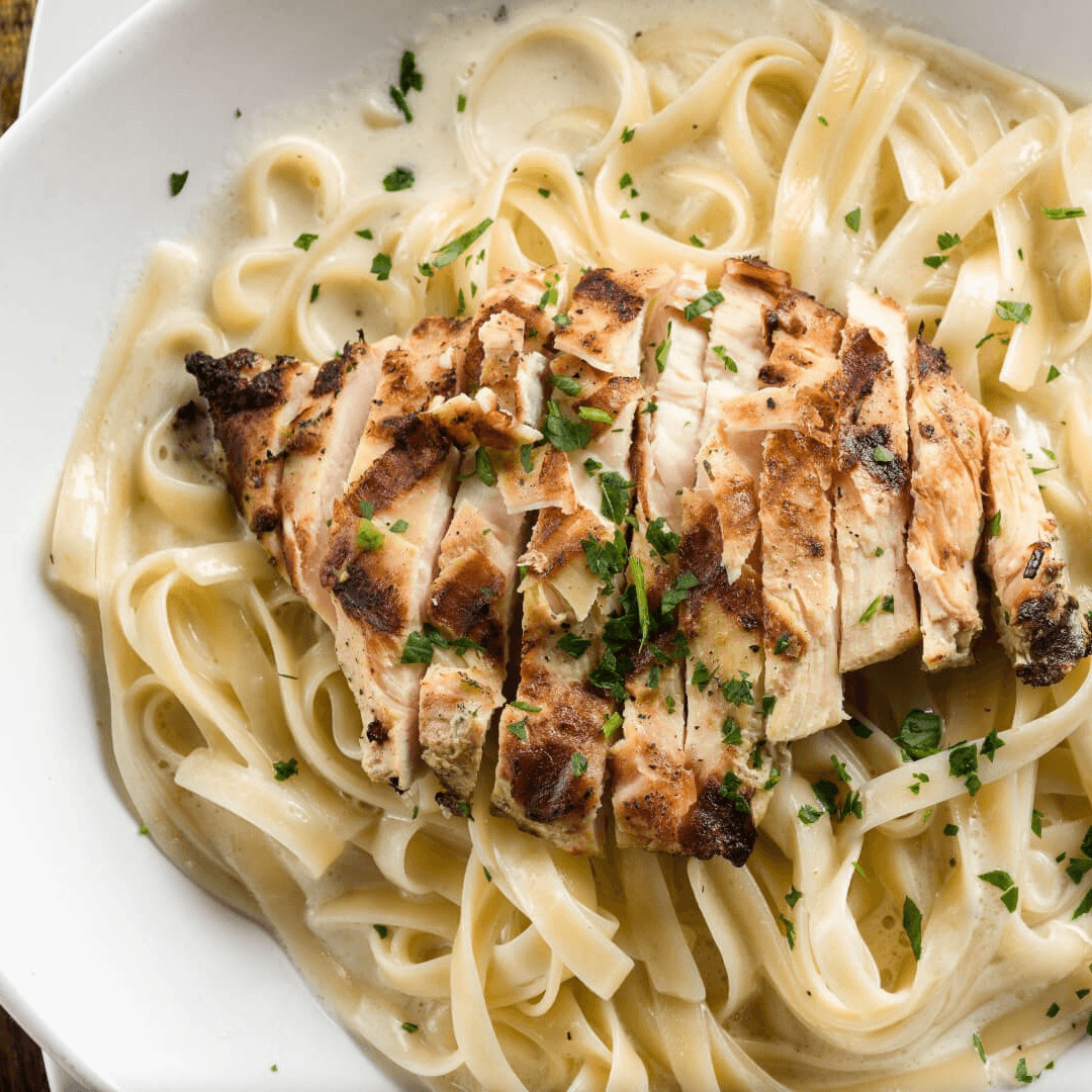 Fettuccine Alfredo Pasta