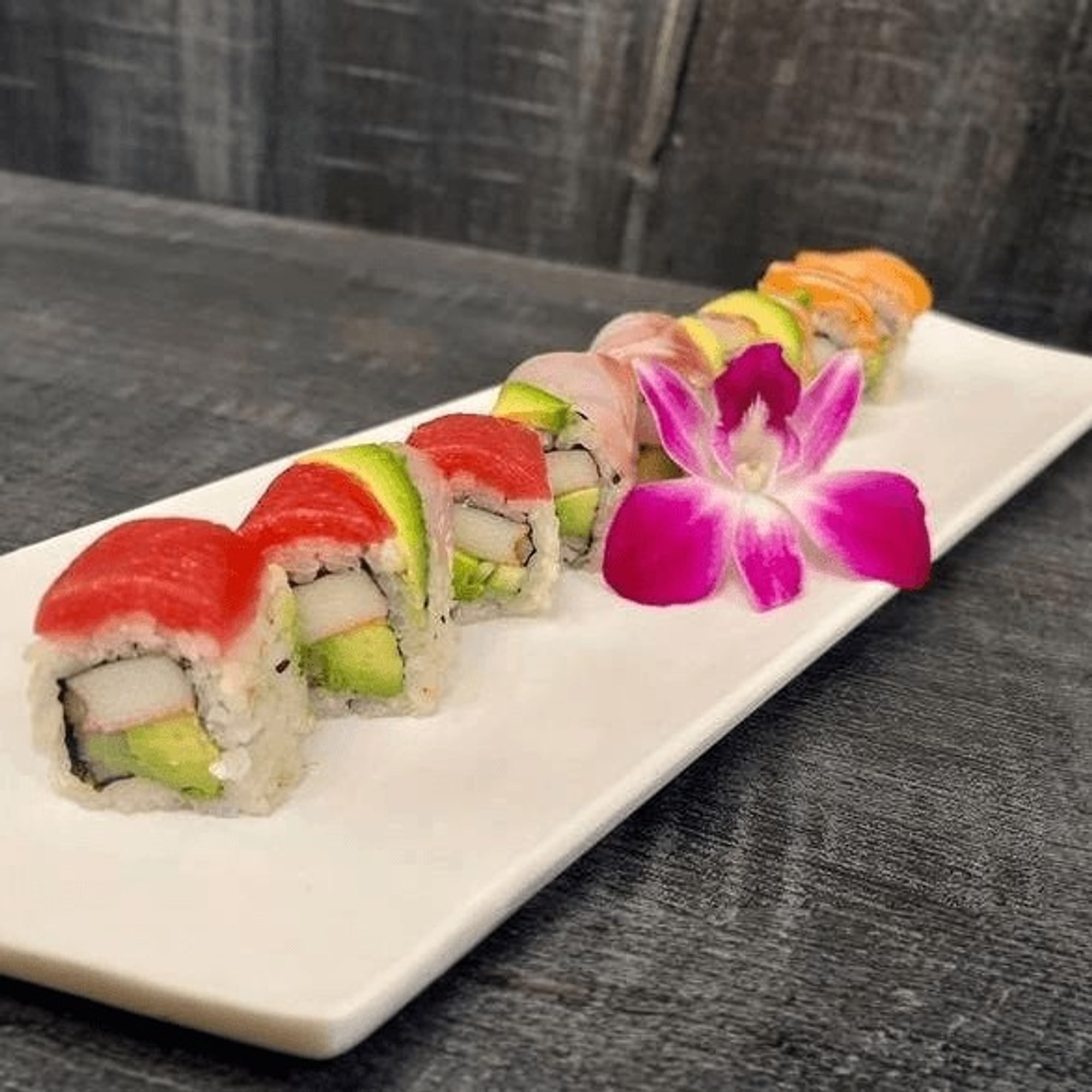 Rainbow Roll (8pc)