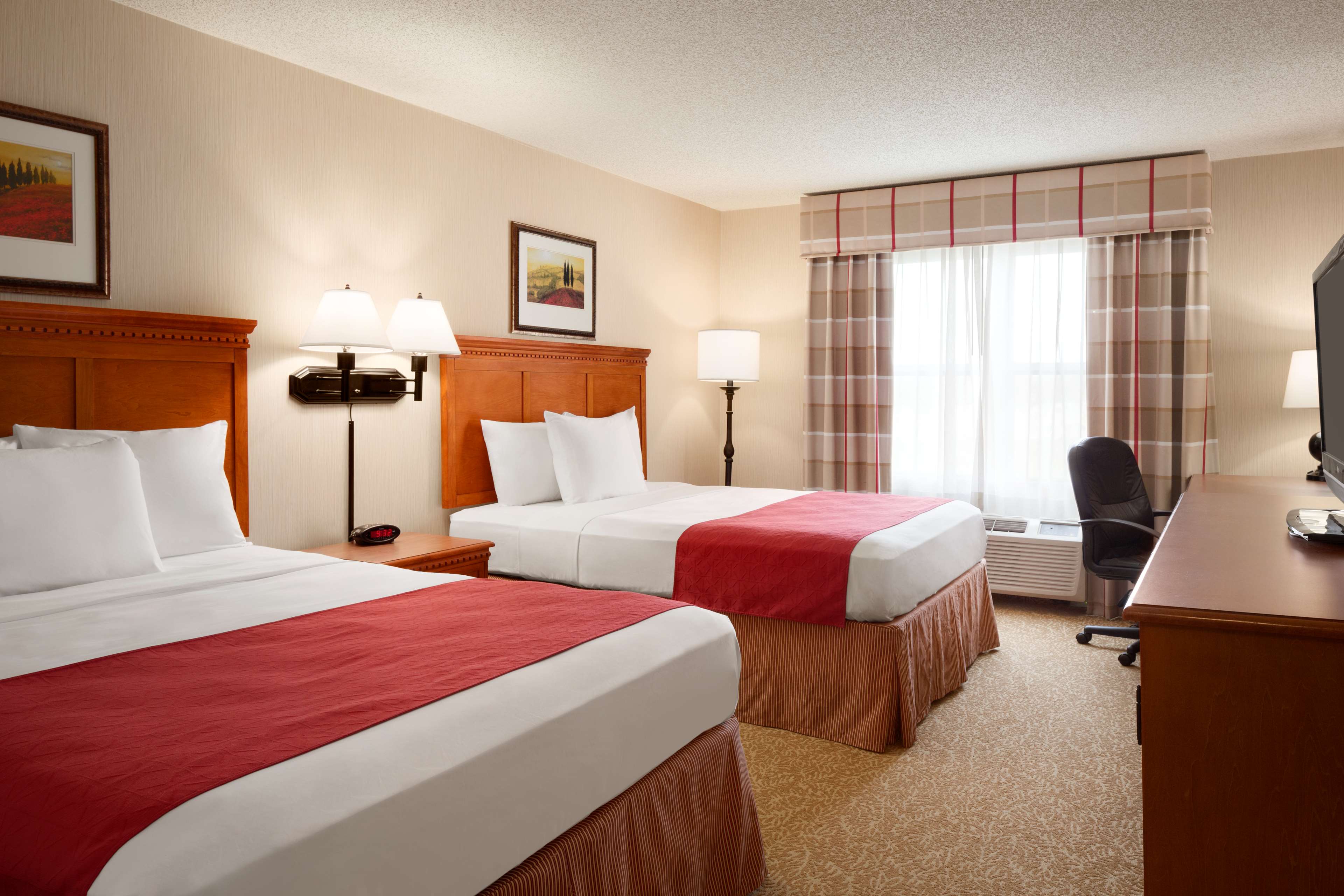 Country Inn & Suites by Radisson, Toledo South, OH Photo