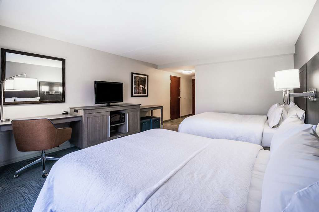 Hampton Inn Clifton Park Image