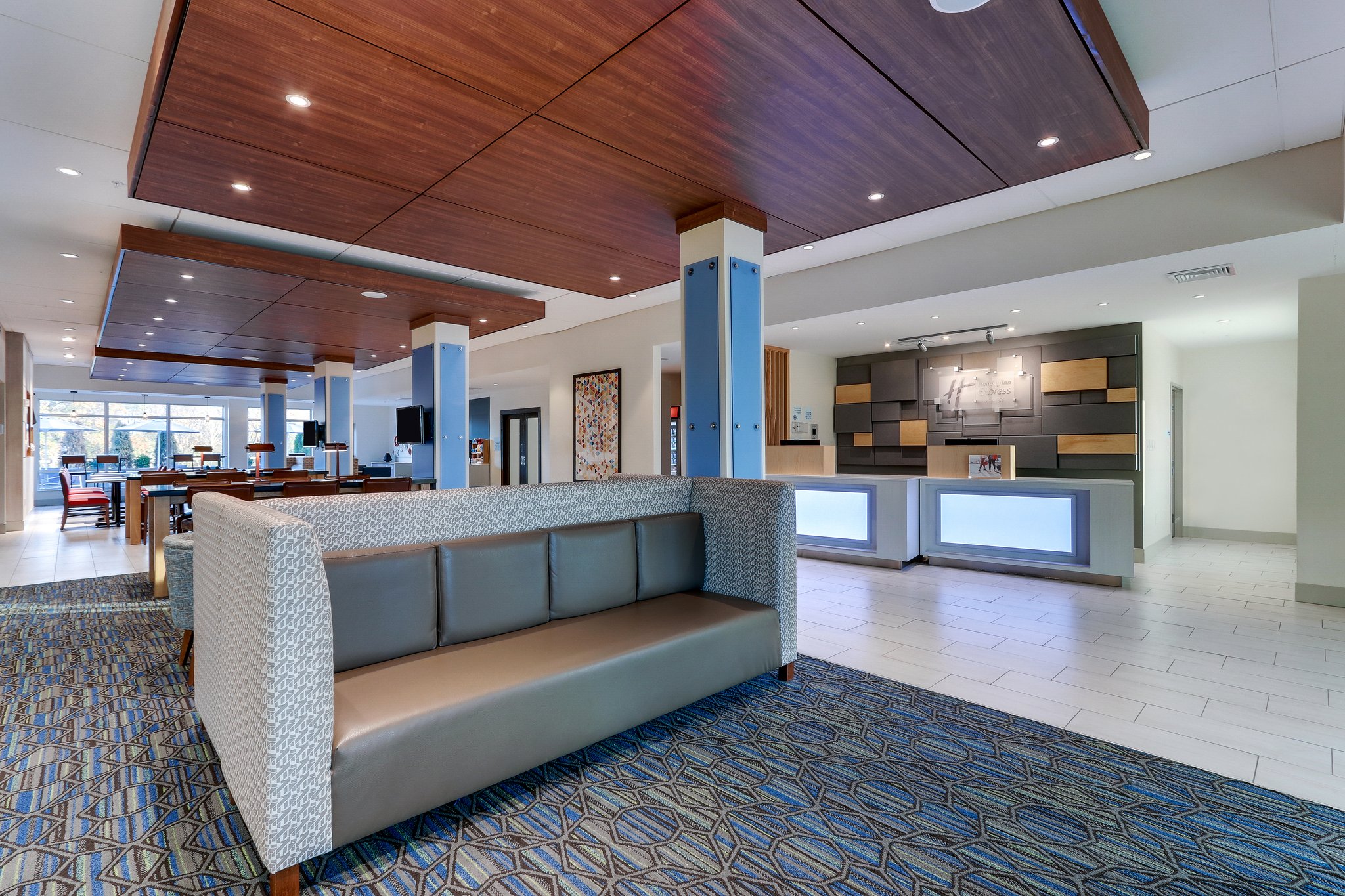 Holiday Inn Express & Suites Middletown - Goshen by IHG Image