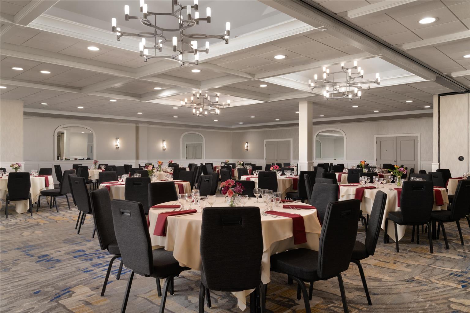 DoubleTree by Hilton Providence Airport Warwick Image