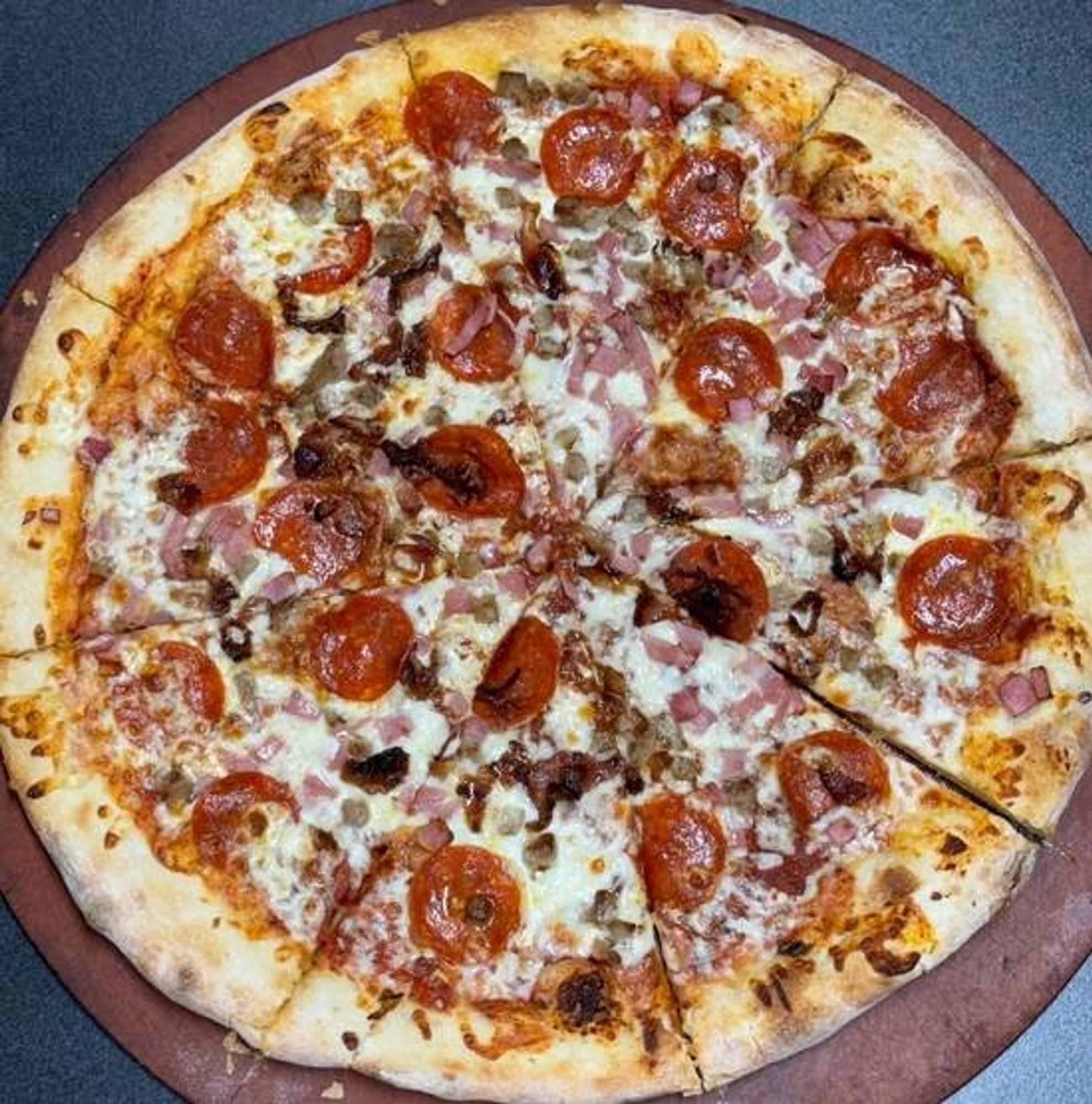 Large Meat Lover's Pizza