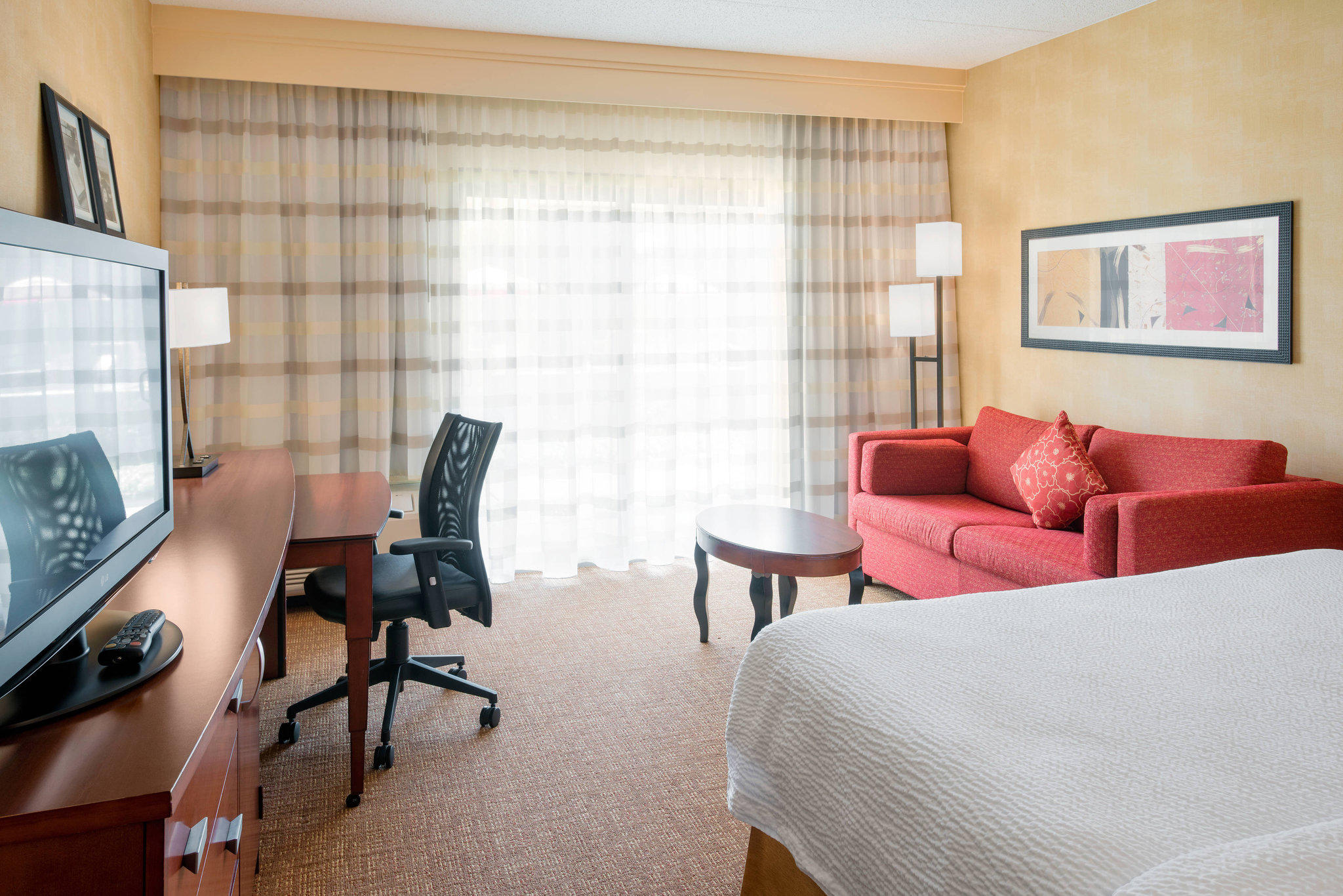 Courtyard by Marriott Chicago Naperville Photo