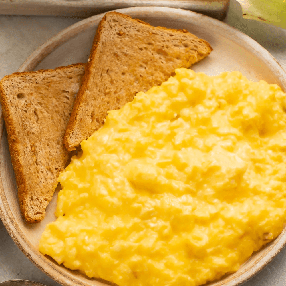 Eggs Scramble and Toast
