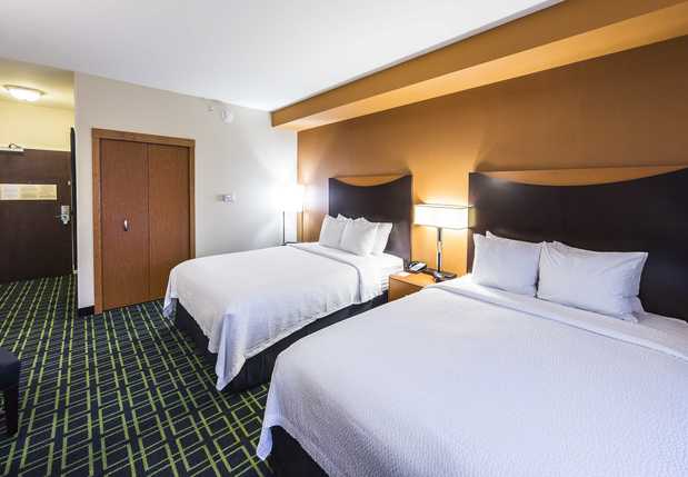 Images Fairfield Inn & Suites by Marriott Harrisburg West