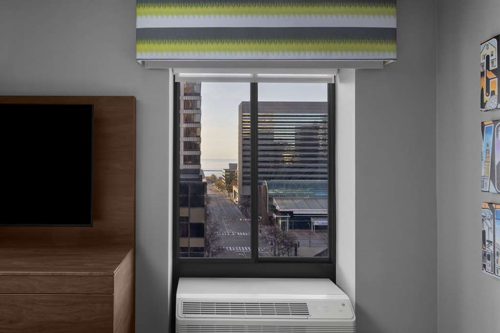 Hampton Inn Cleveland-Downtown Image