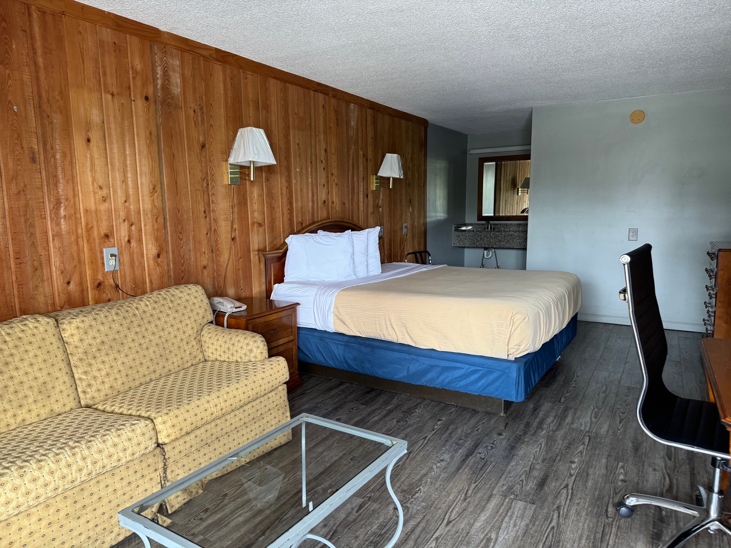Bayview Motel LLC Image
