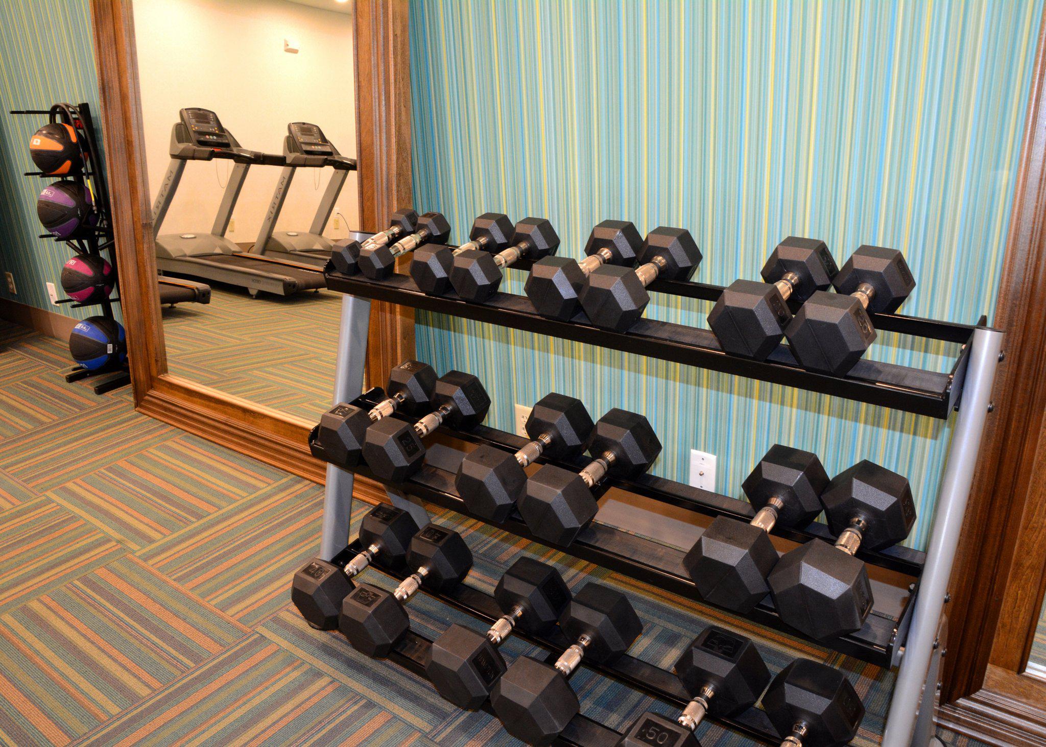 Holiday Inn Express & Suites Pittsburgh - Monroeville Photo