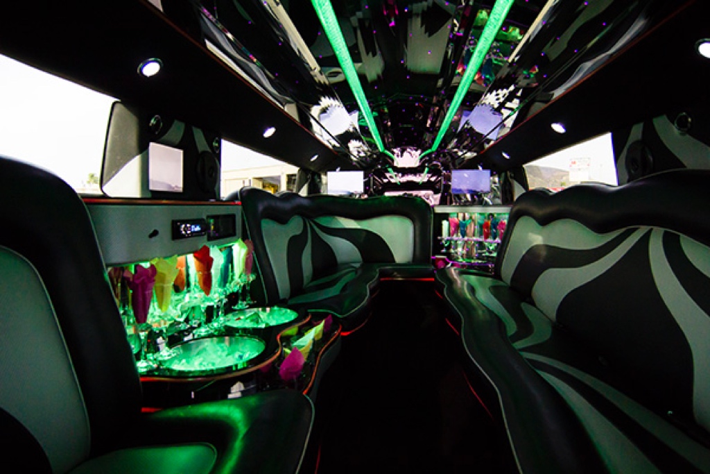 Diego Party Bus & Limo Image