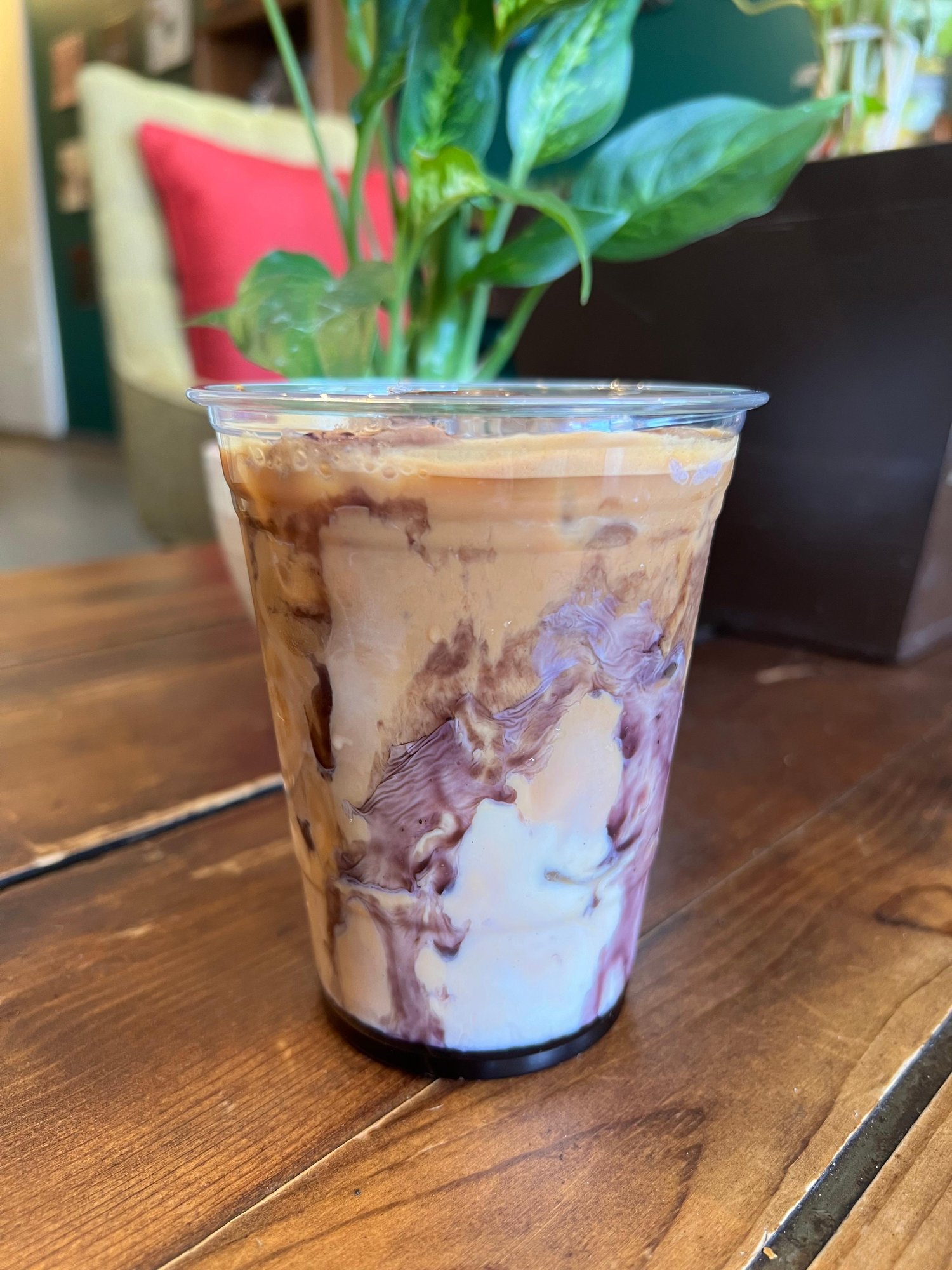 BLUEBERRY VANILLA LATTE