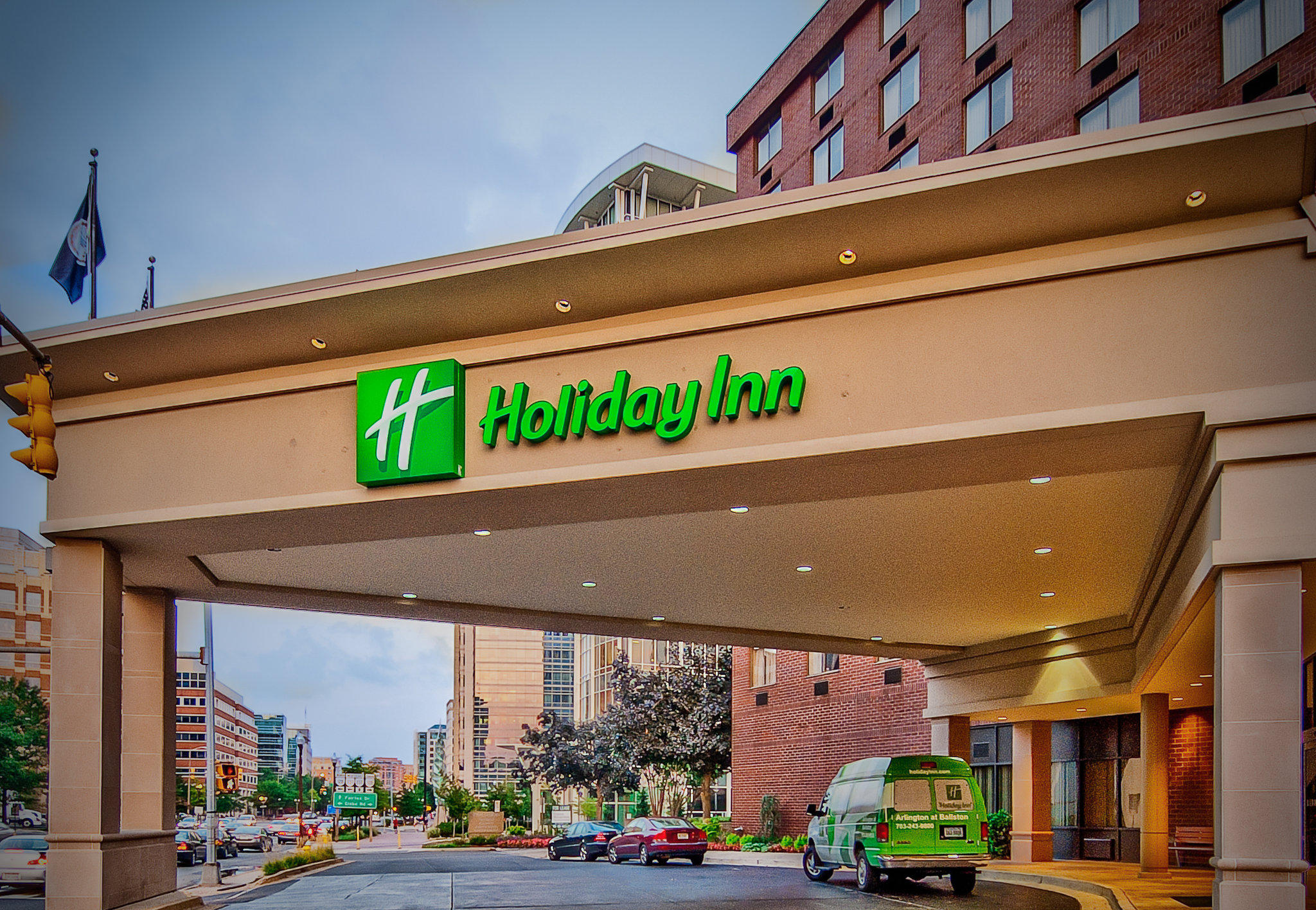 Holiday Inn Arlington at Ballston Photo