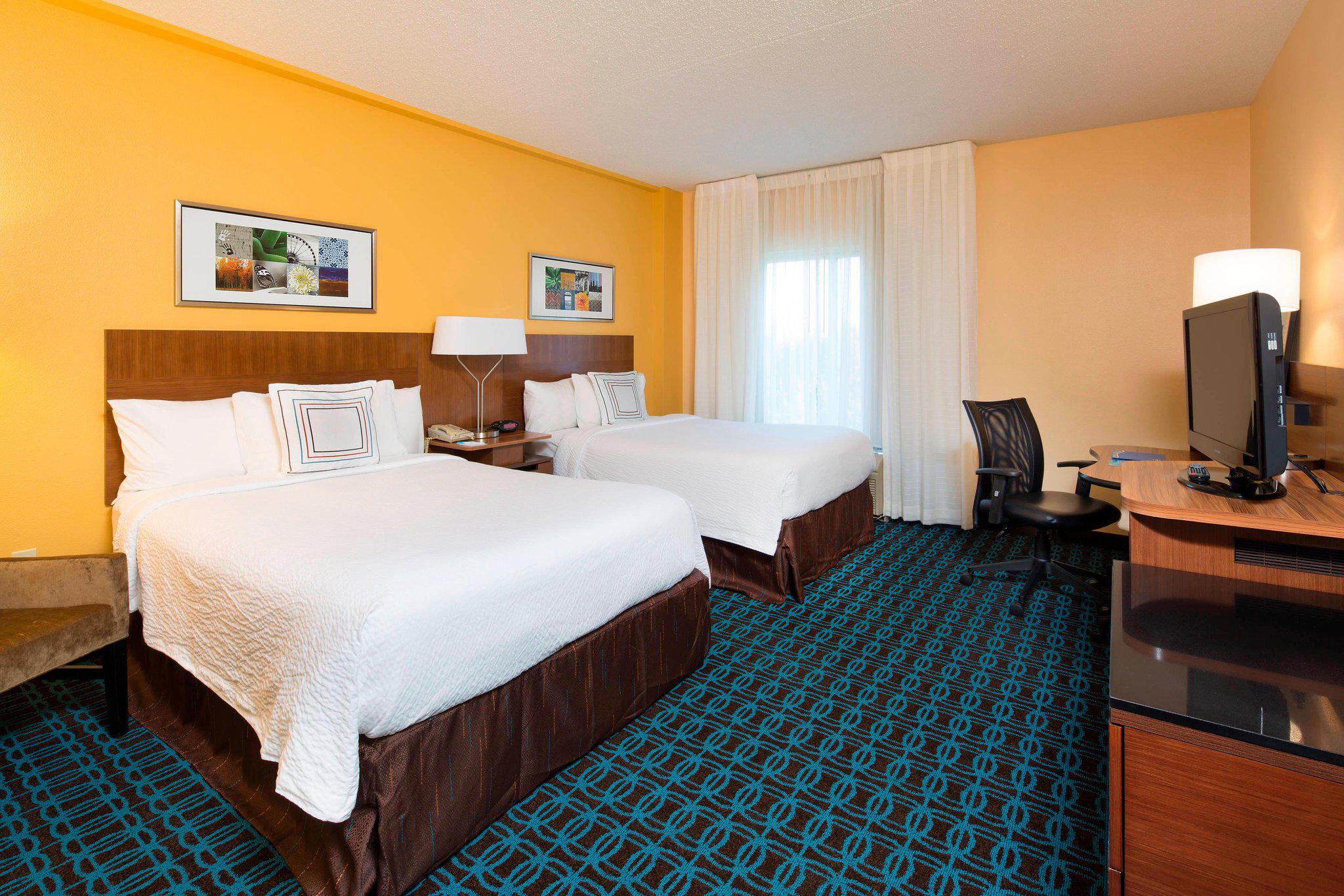 Fairfield Inn & Suites by Marriott Newark Liberty International Airport Photo