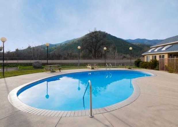 Images Comfort Inn & Suites Sequoia Kings Canyon