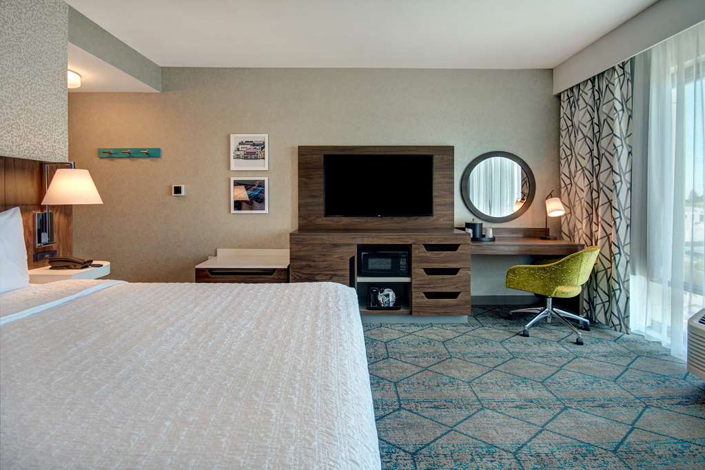 Hampton Inn & Suites Sunnyvale Silicon Valley Image