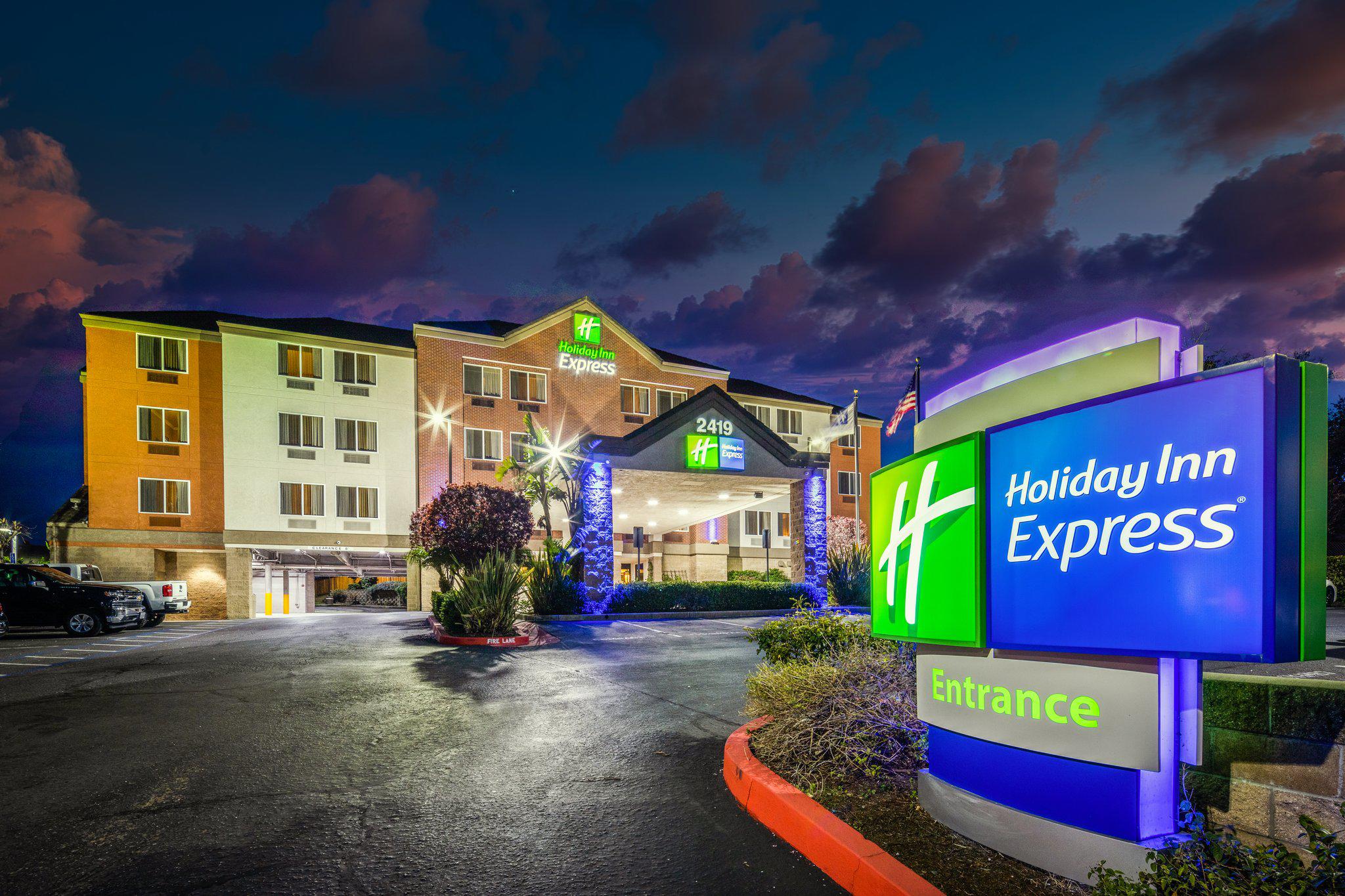 Holiday Inn Express Castro Valley Photo