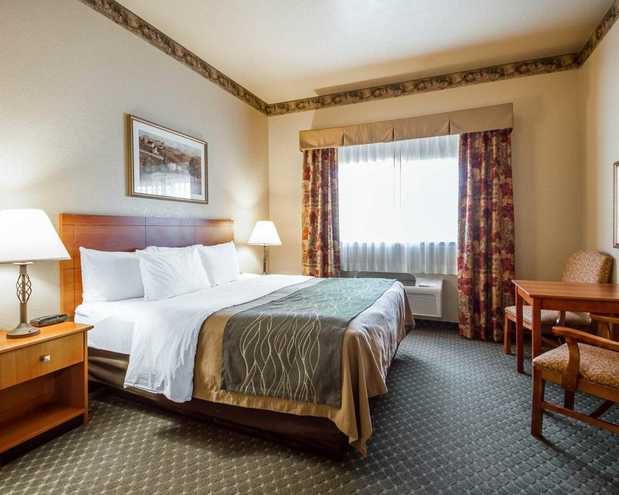 Images Comfort Inn & Suites