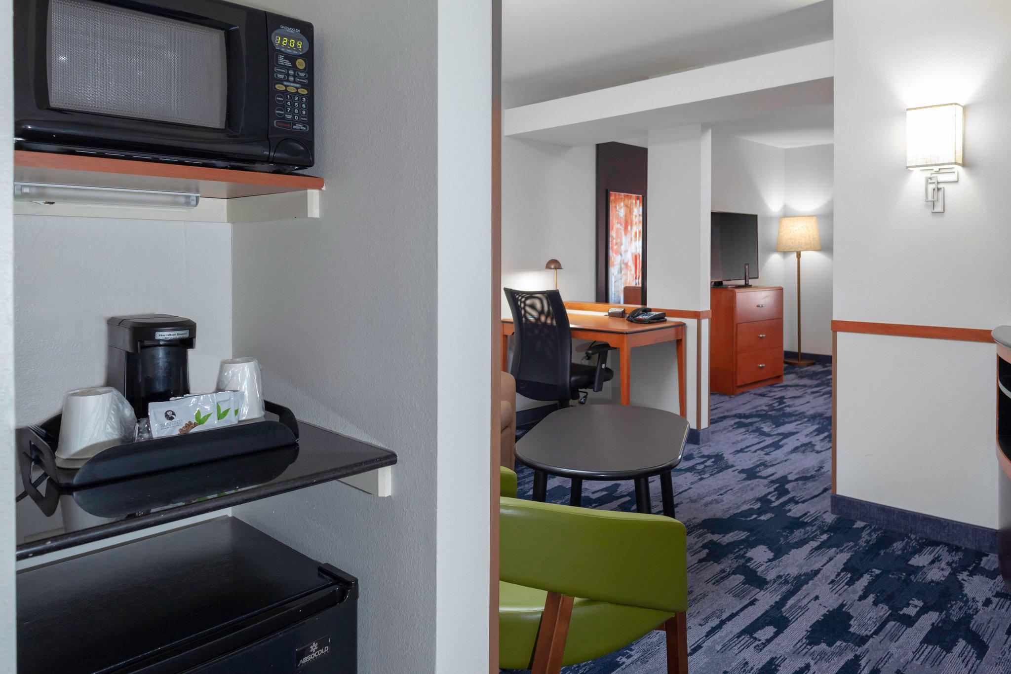 Fairfield Inn & Suites by Marriott Charlotte Matthews Photo